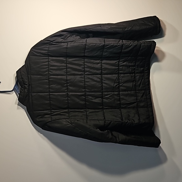 Calvin Klein lightweight puffer jacket. Size lg - Picture 5 of 8